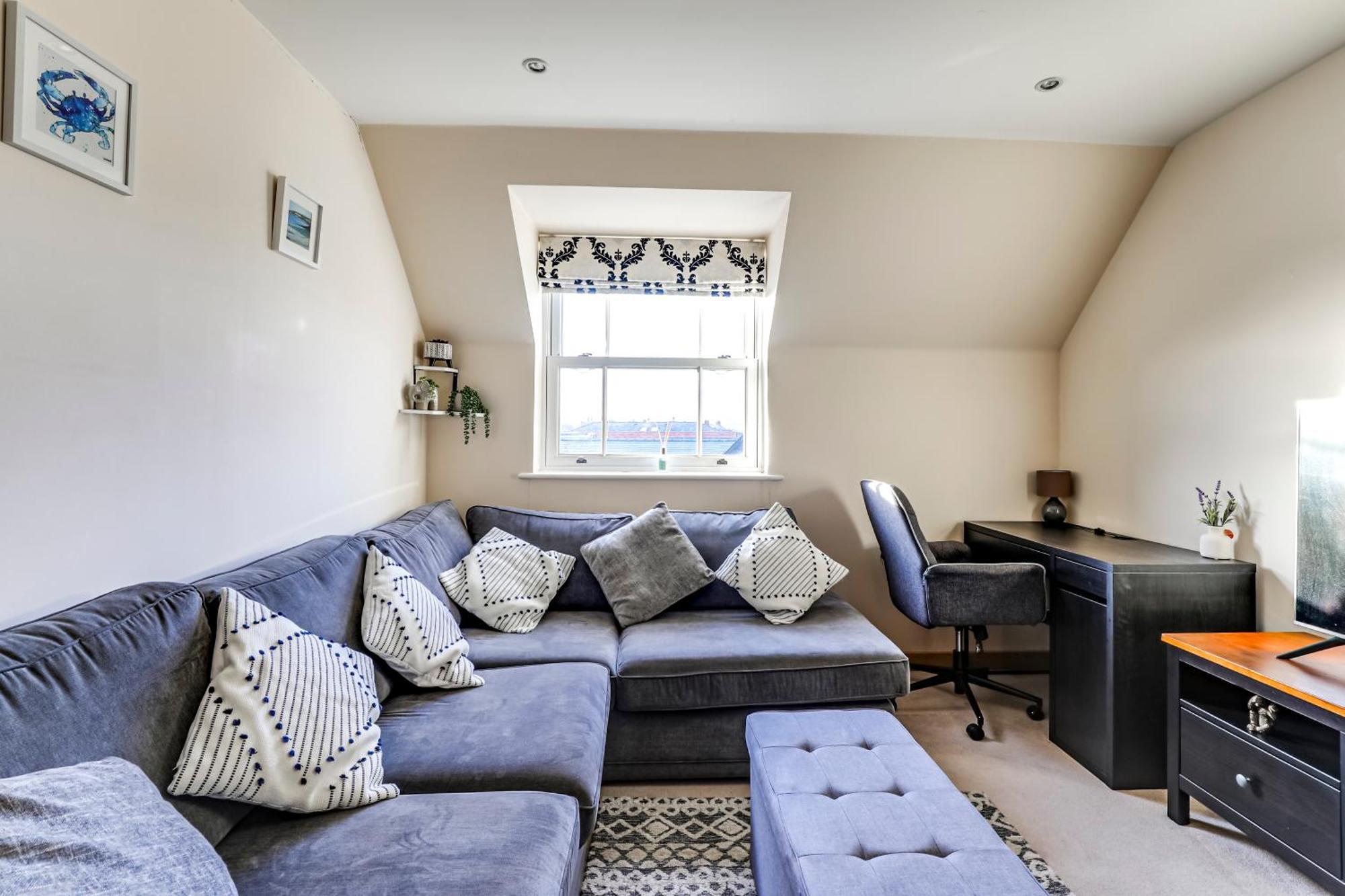 웨어 Entire 2 Bed Flat Contractors Families And Relocators 아파트 외부 사진